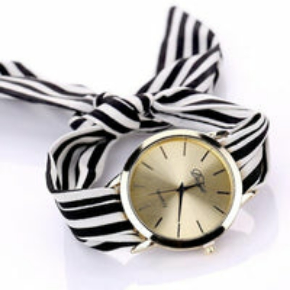 Trendy comfy Black and White Striped Cloth Band Watch Quartz dial